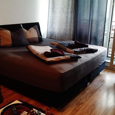 Tolle Private 2-Zimmer Wohnung Im Szene Bezirk Berlin-Friedrichshain Exterior photo